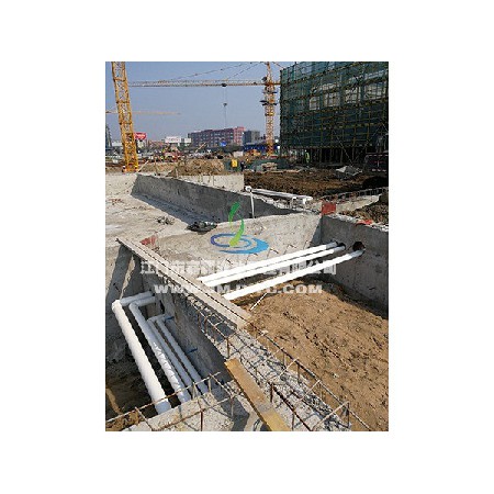 佛山招商悅府小區游泳池