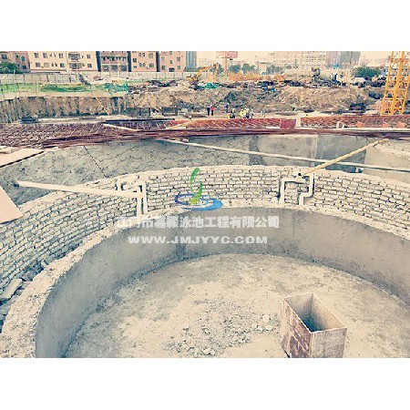 佛山招商悅府小區游泳池