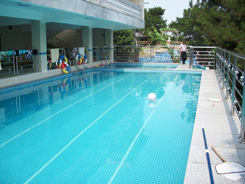 江門(mén)泳池設(shè)備